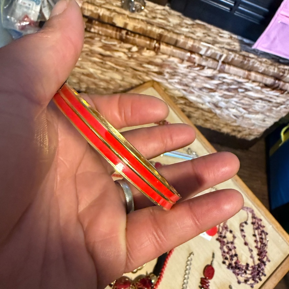 Mixed Vtg Jewelry lot of REDS - Picture 4 of 16